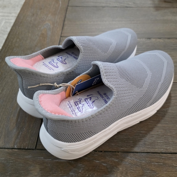 SQT Shoes - SQT Sneaker, Women's Size 8.5